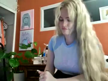 couple Cam Whores Swallowing Loads Of Cum On Cam & Masturbating with pinkybabexoxo